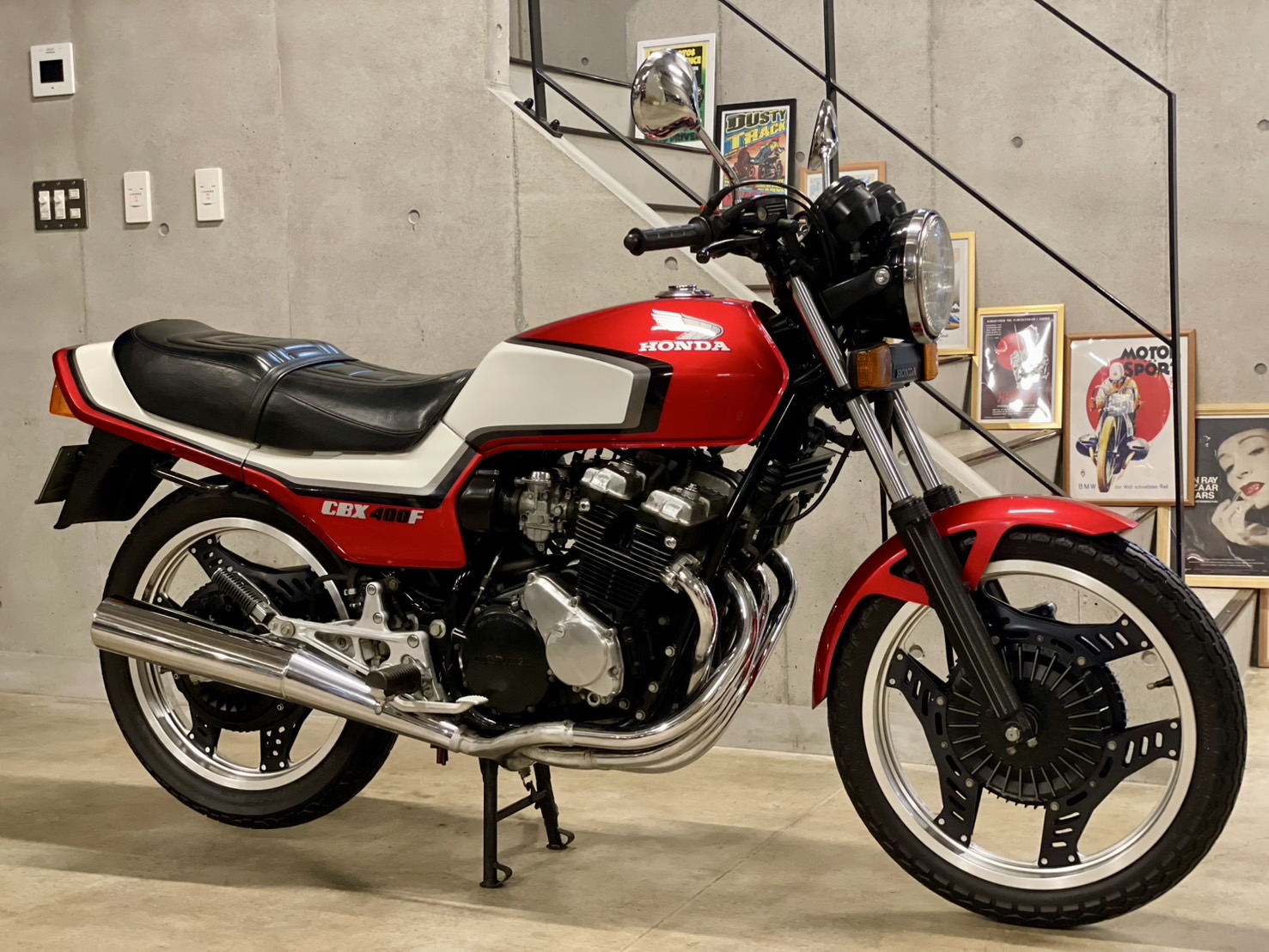 限界価格最終値下げ！コルク半！CBX400F 旧車　ツーリング 4気筒のホンダ”が放った逆転ホームラン、CBX400F | GQ JAPAN